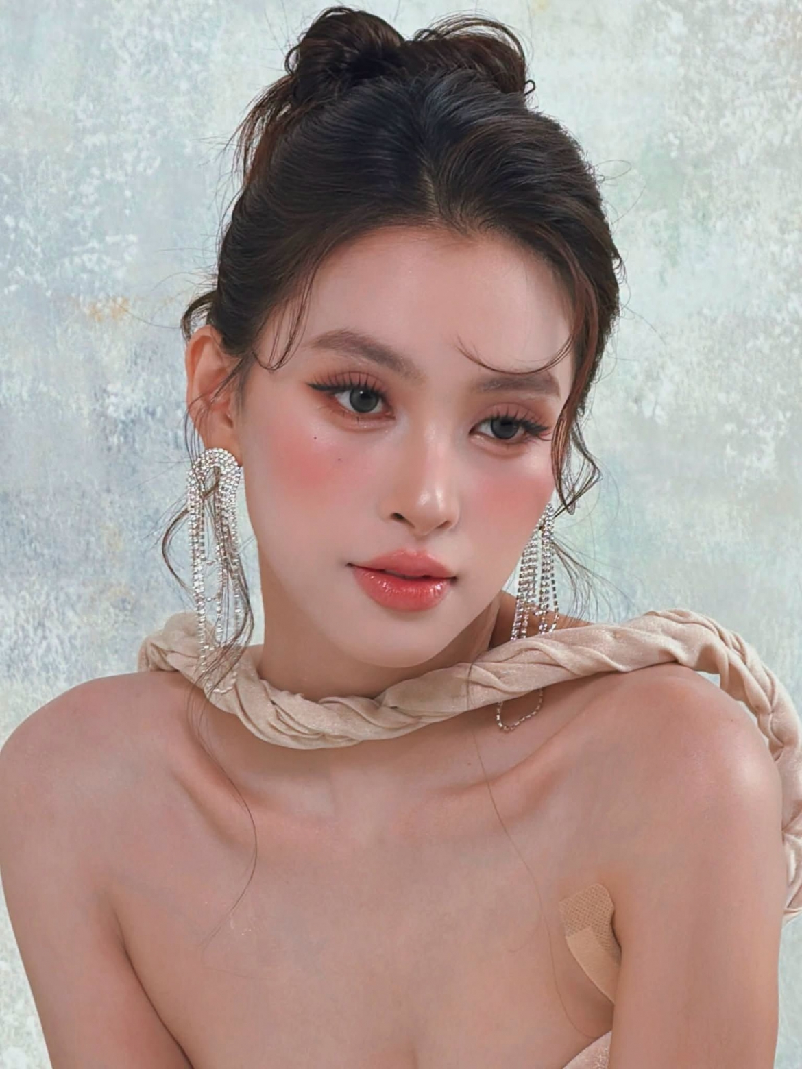 sao viet 17-8 luong thuy linh khoe than thai rang ro sau sinh nhat hinh anh 9