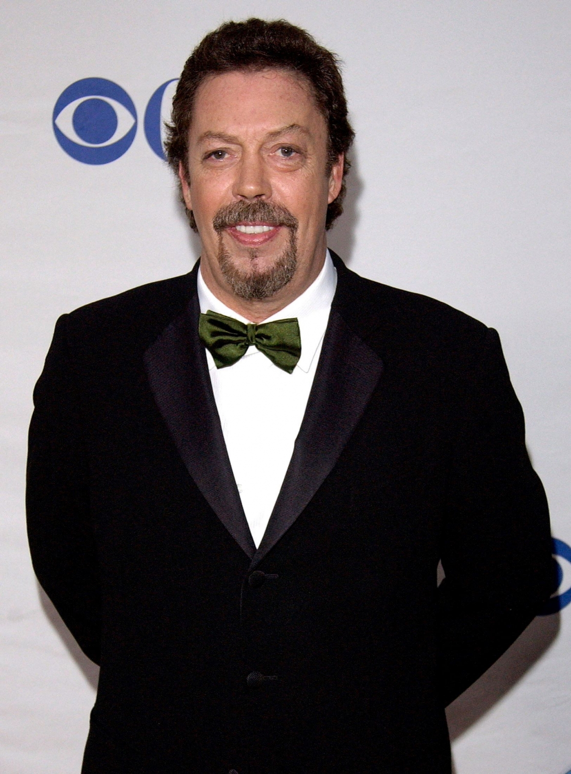  O nha mot minh 2 vinh biet ong quan ly khach san tim curry hinh anh 3