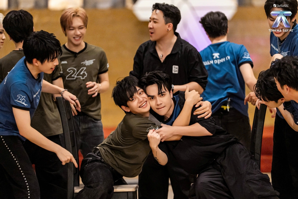tinh ha say hi nu hon wean - phap kieu gay sot truoc livestage 3 hinh anh 3