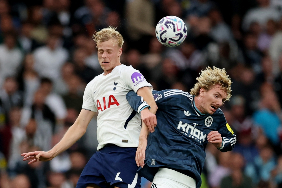 ket qua bong da hom nay 30 8 tottenham gay that vong lon o ngoai hang anh hinh anh 1