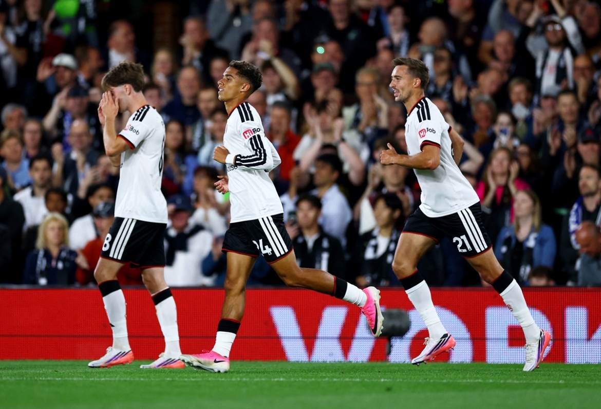 truc tiep fulham 1-2 chelsea tan binh len tieng hinh anh 2