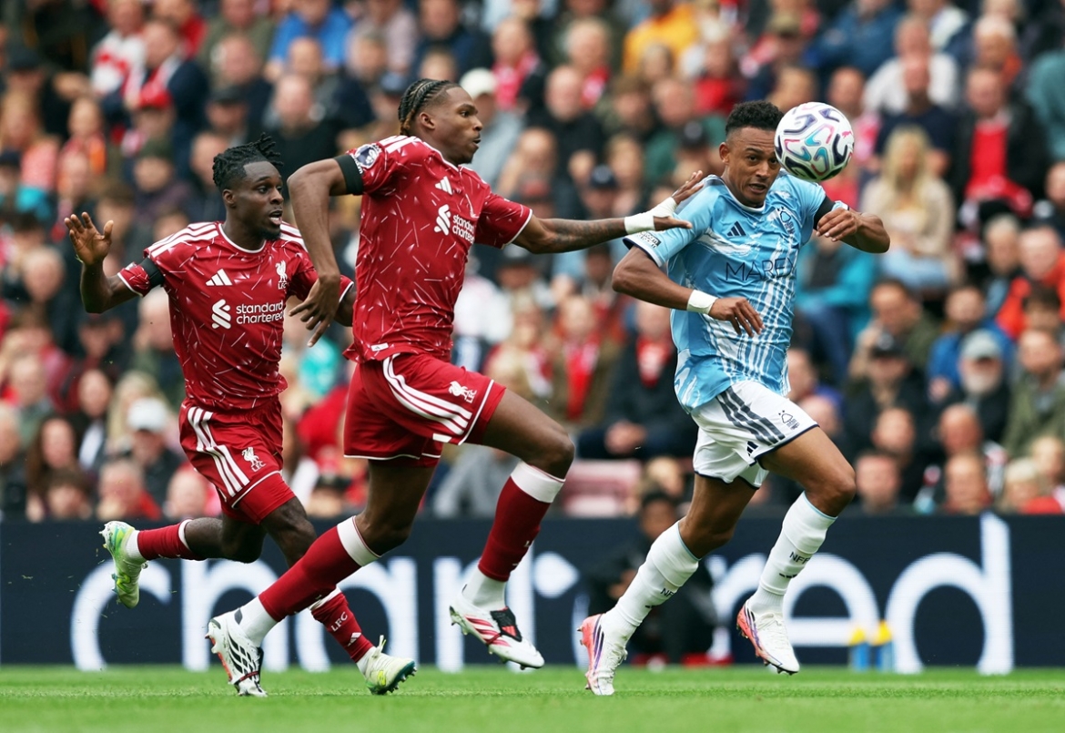 truc tiep liverpool 0-1 nottingham vong 2 ngoai hang anh 2026 2027 hinh anh 4