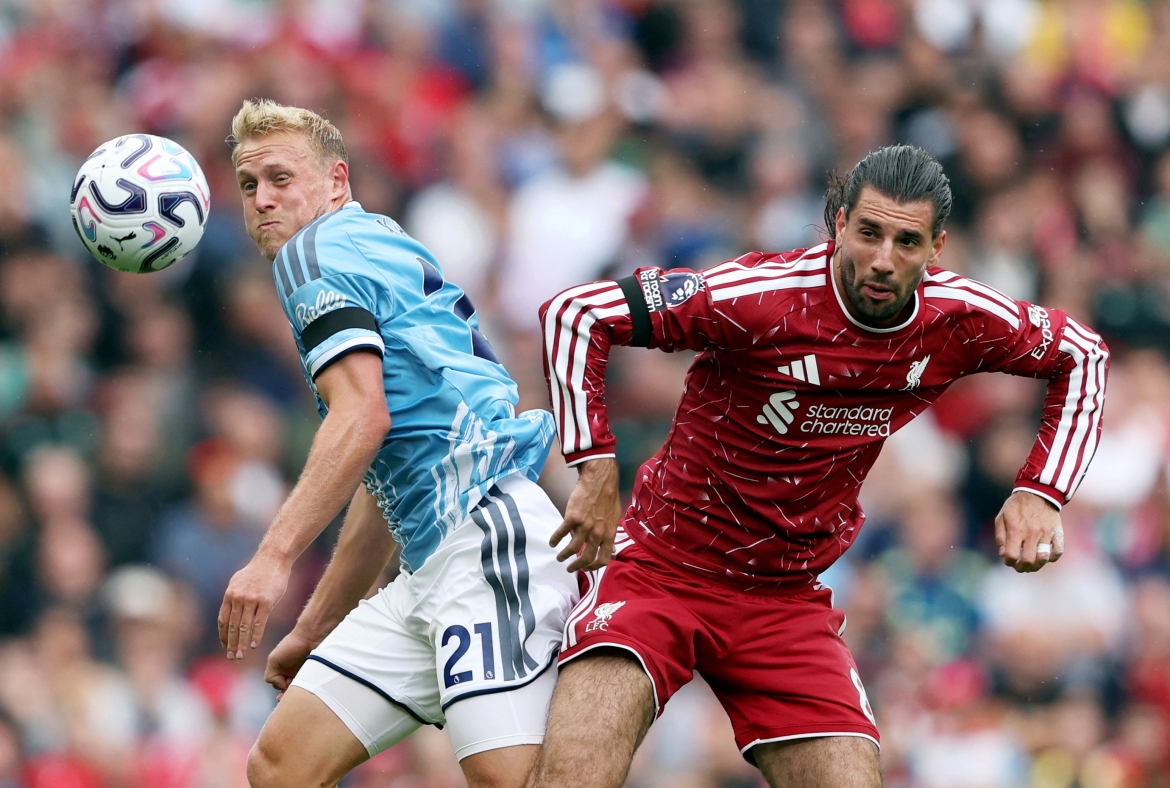 truc tiep liverpool 0-1 nottingham vong 2 ngoai hang anh 2026 2027 hinh anh 3