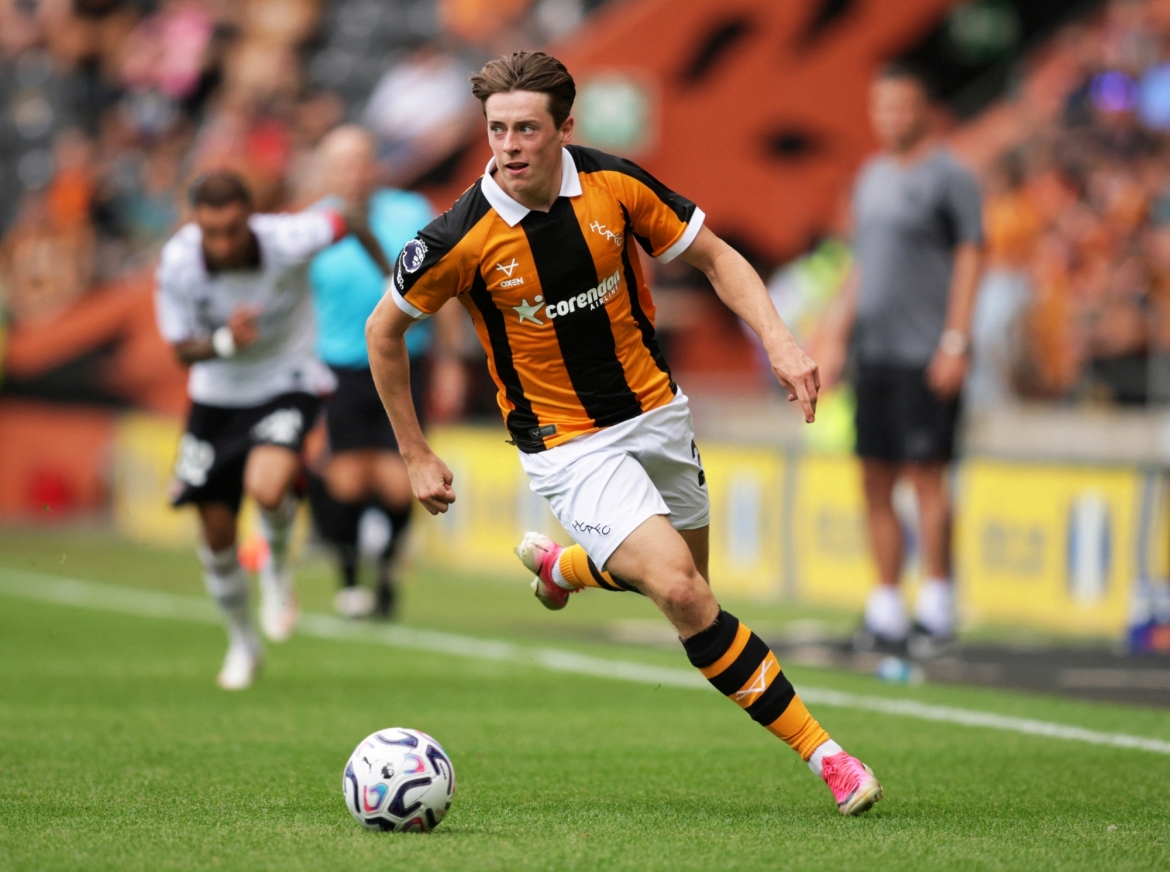 trUc tiEp hull city vs mu vong 1 ngoai hang anh 2026 27 quy do di san ho hinh anh 2