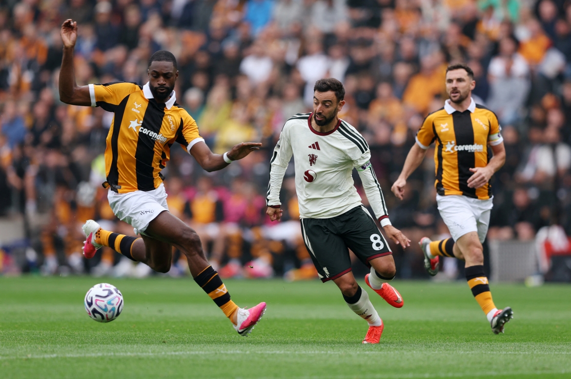 trUc tiEp hull city 2-0 mu vong 1 ngoai hang anh the tran qua kho khan hinh anh 7