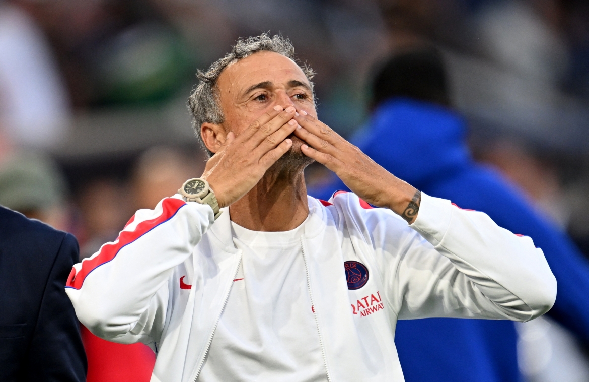 truc tiep psg 2-1 aston villa hap dan nhung phut cuoi hinh anh 9