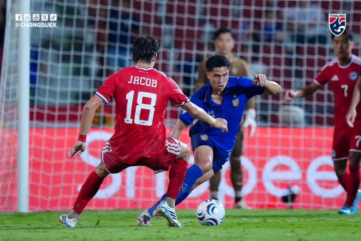 truc tiep thai lan 1-2 singapore ban ket luot ve asean cup 2026 hinh anh 2