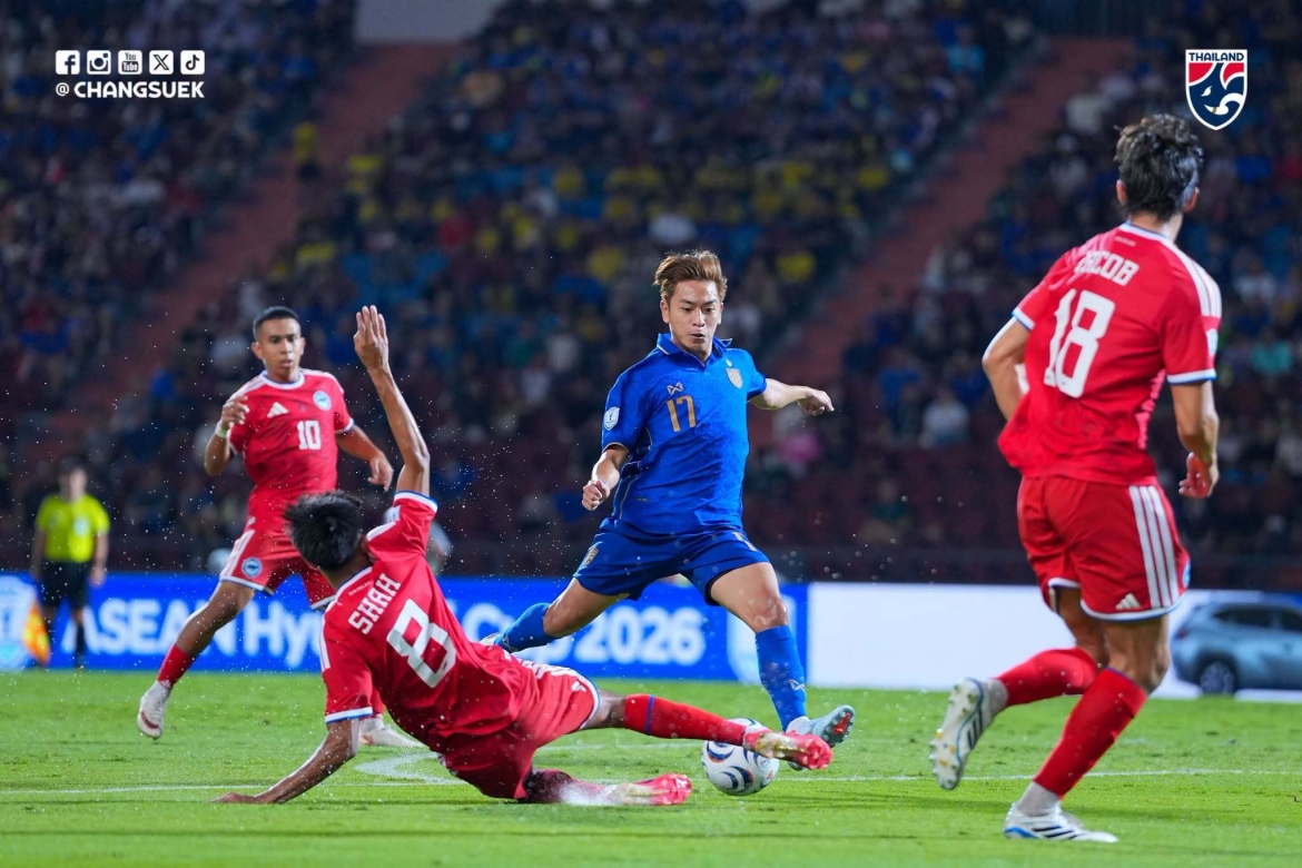 truc tiep thai lan 1-2 singapore ban ket luot ve asean cup 2026 hinh anh 6
