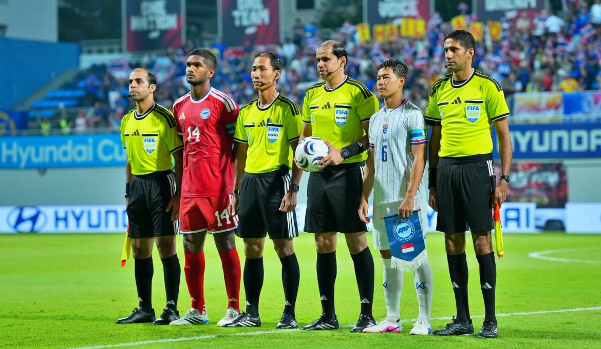 trUc tiEp thai lan vs singapore ban ket luot ve asean cup 2026 hinh anh 1
