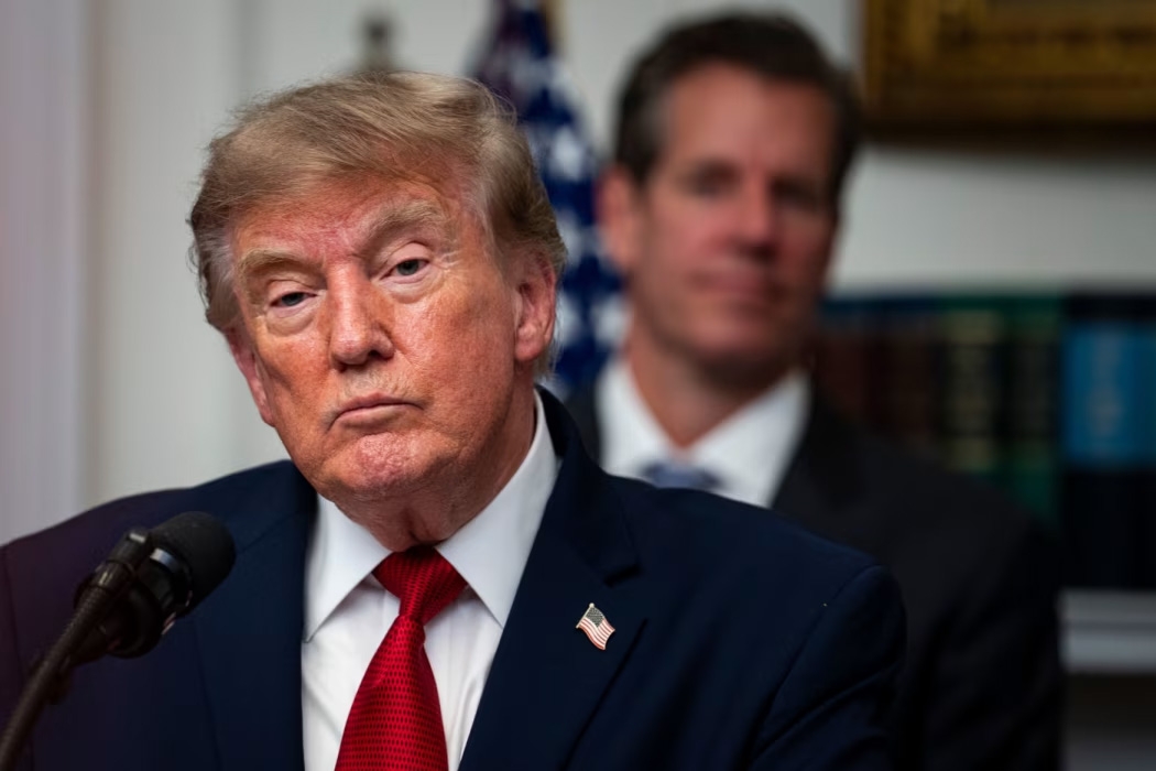 Ong trump truoc canh bac chien tranh kinh te voi iran hinh anh 1