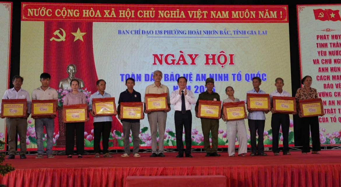 truong ban tuyen giao trung uong trinh van quyet de xuat gia lai thi diem phuong xa hoi chu nghia hinh anh 3