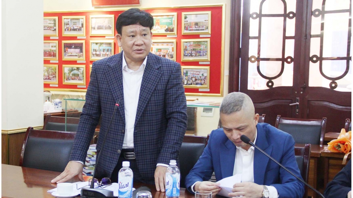 lay nguoi dan lam thuoc do cuoi cung cua moi quyet sach hinh anh 3
