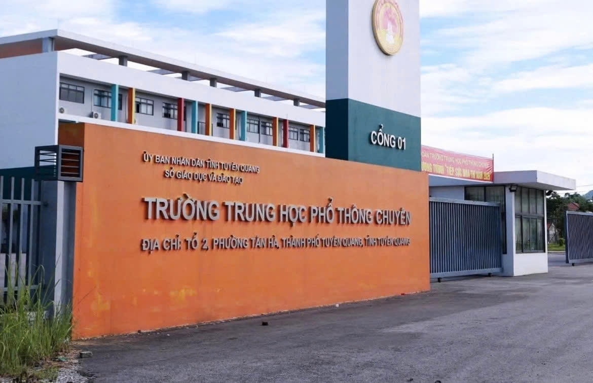 education ministry cancels exam results, orders retake in tuyen quang picture 2