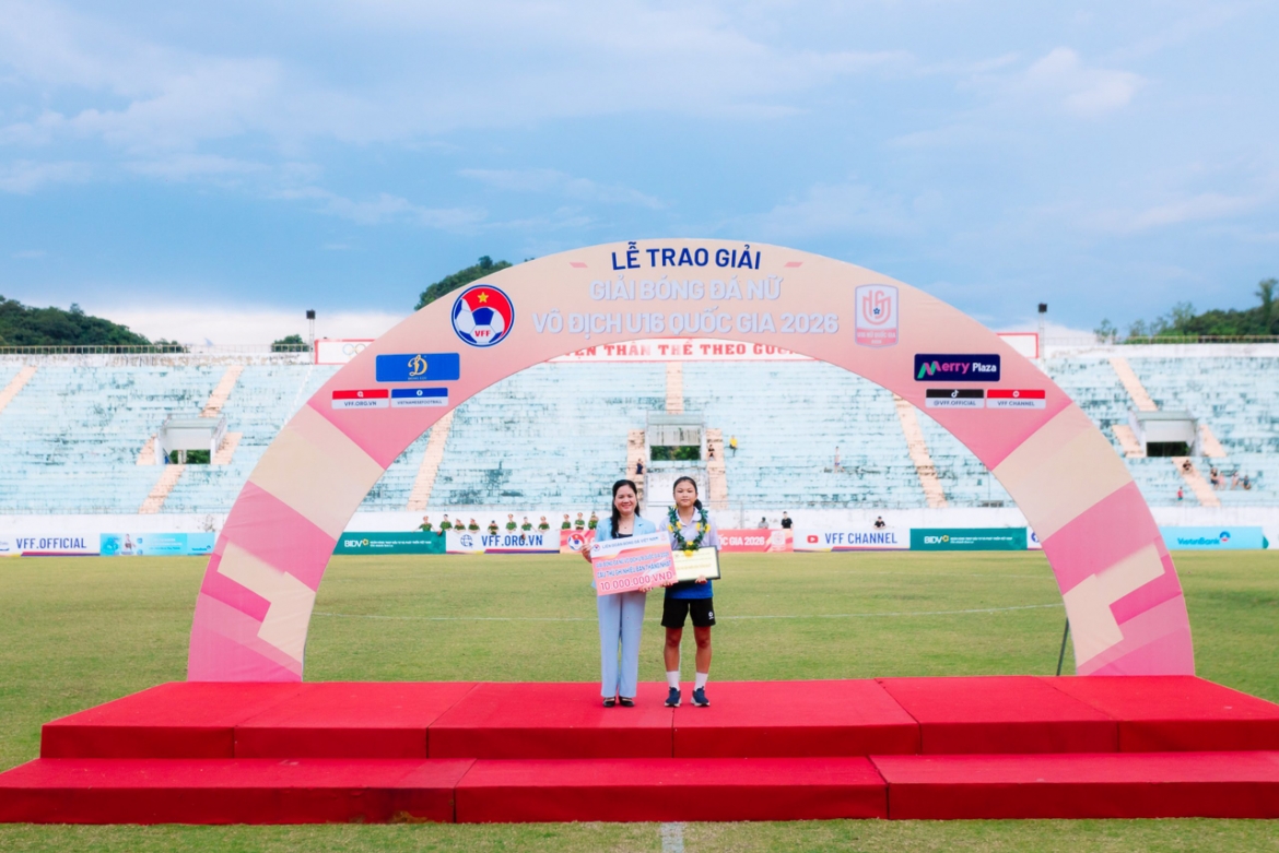 ket qua bong da viet nam hom nay 9 8 son la gianh hang ba hinh anh 3