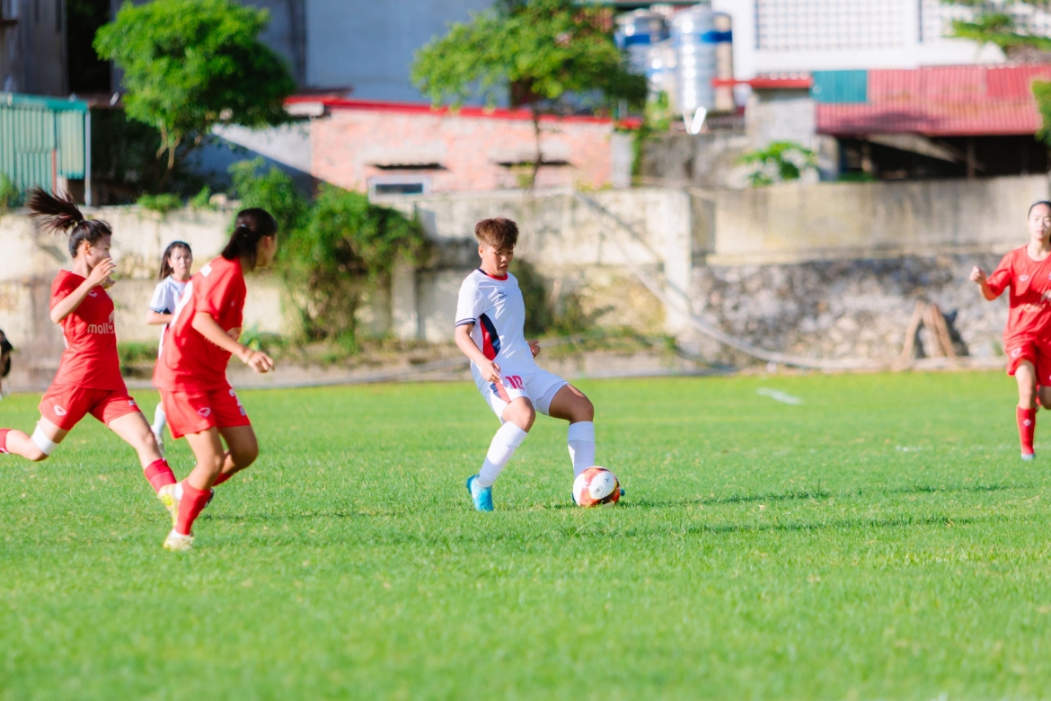 lich thi dau va truc tiep bong da viet nam hom nay 4 8 hinh anh 1