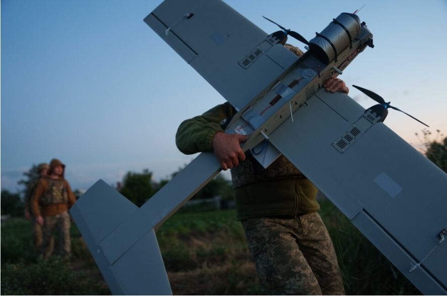ukraine mo dot tap kich quy mo lon, nga ban ha 635 uav hinh anh 1