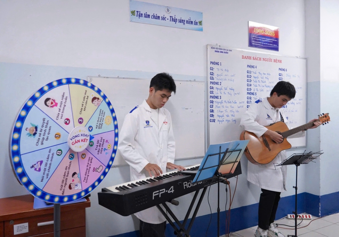 ho tro tam ly cho benh nhan ung thu va nguoi cham soc hinh anh 1