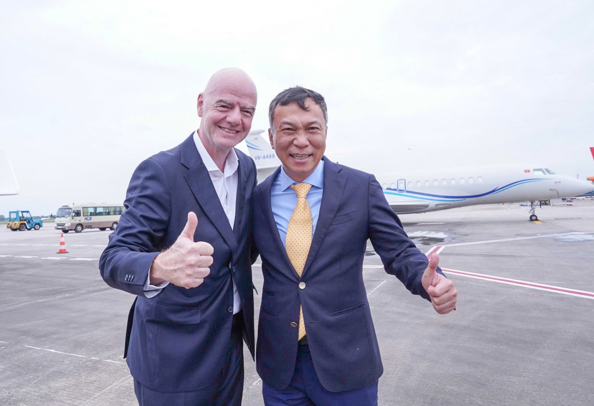 chu tich vff chao don chu tich fifa gianni infantino den viet nam xem chung ket asean cup hinh anh 1