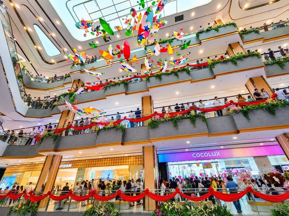 chinh thuc khai truong trung tam thuong mai vincom plaza Dan phuong hinh anh 2