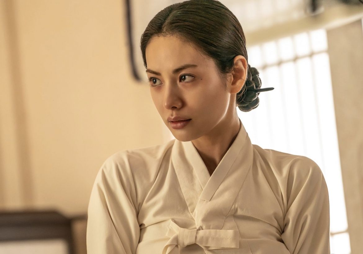 Doi moi cua nana tro thanh tam diem tranh cai trong phim 19 the scandal hinh anh 1
