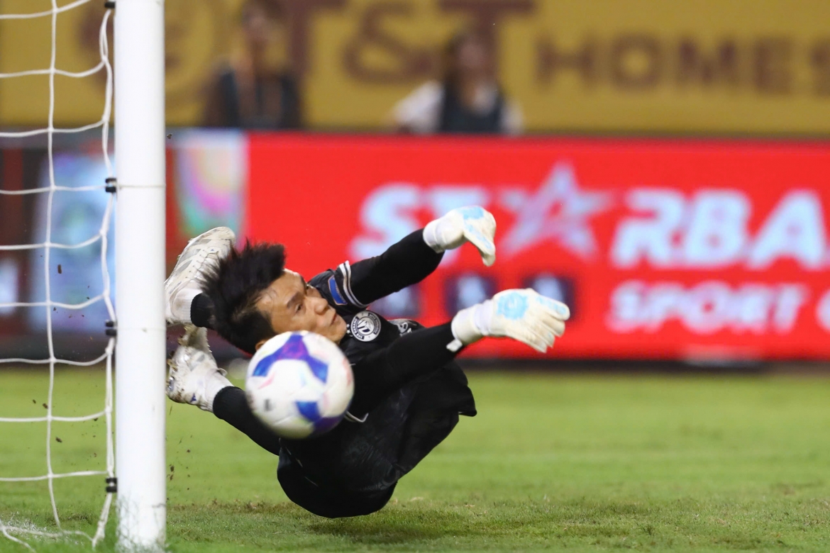 thu mon bui tien dung hoa nguoi hung giup Da nang loai ha noi fc o cup quoc gia hinh anh 9