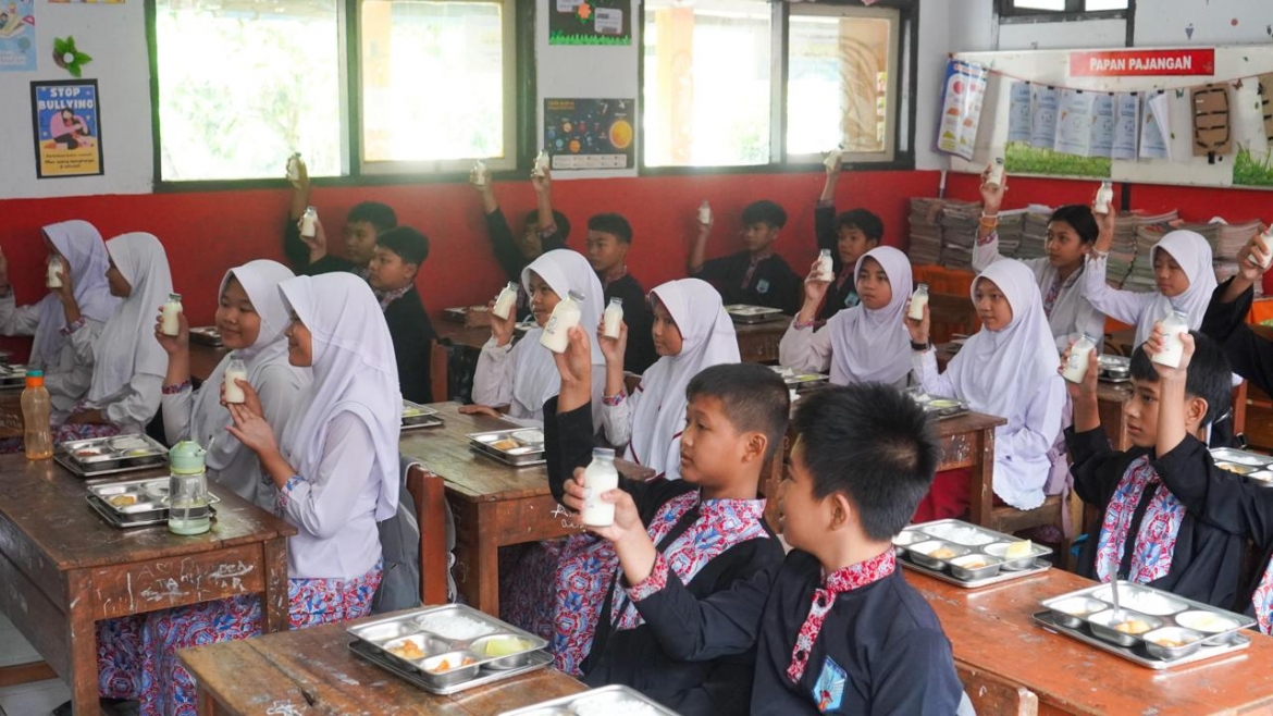 indonesia Di tim loi giai cho mo hinh ly tuong bua an hoc duong hinh anh 1