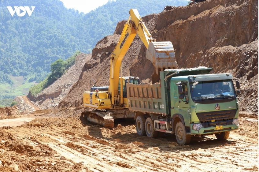 son la xac dinh cac giai phap, tao dong luc thuc day tang truong kinh te hinh anh 4
