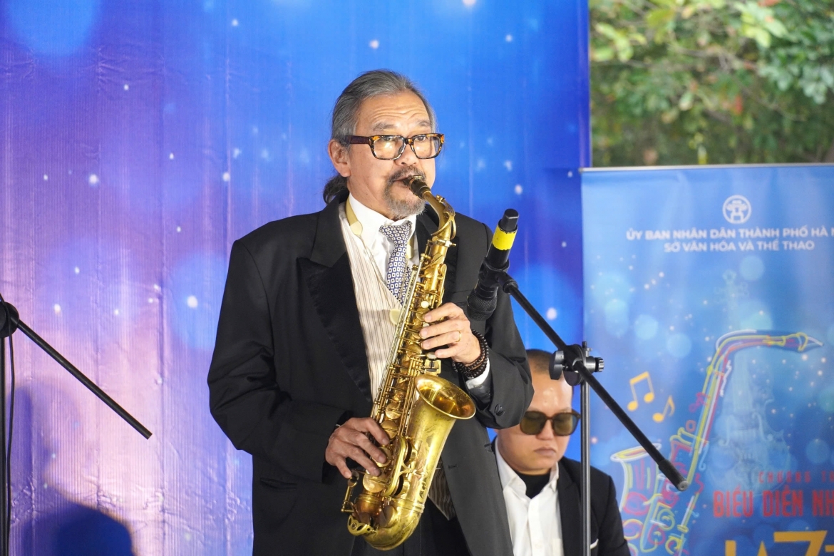 nghe si quyen van minh jazz ha noi can nhung san khau thuong xuyen hinh anh 2
