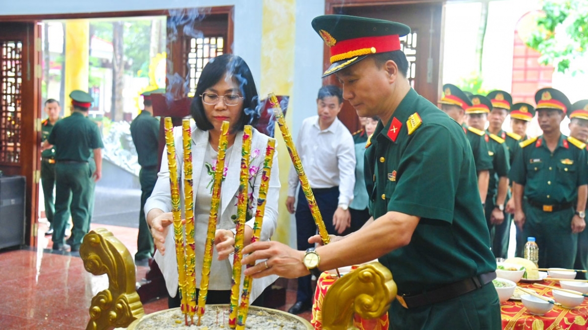Dong nai ban giao hon 4.600 mau hai cot liet si de giam dinh adn hinh anh 2