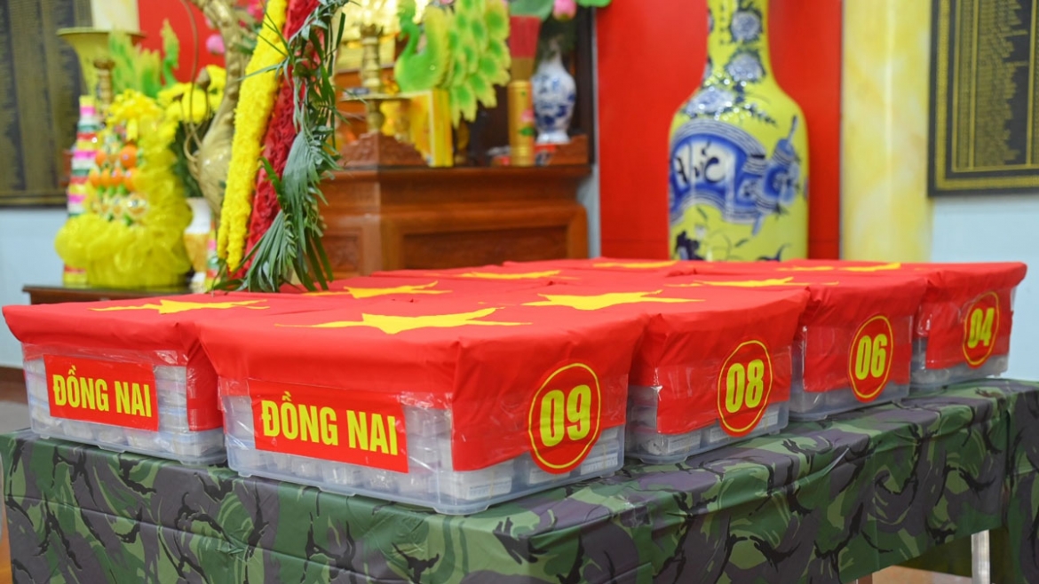 Dong nai ban giao hon 4.600 mau hai cot liet si de giam dinh adn hinh anh 5