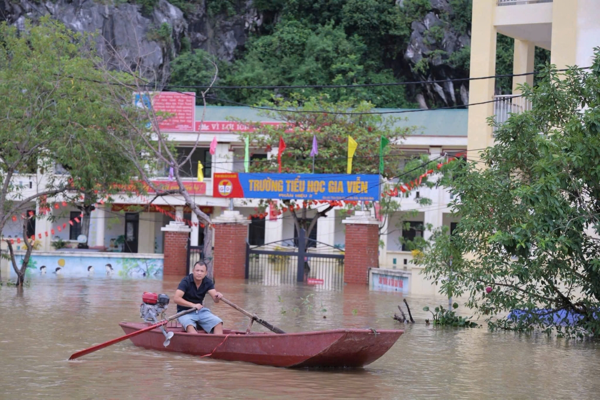 ninh binh lu song hoang long, song Day tiep tuc len, gia vien van ngap sau hinh anh 4