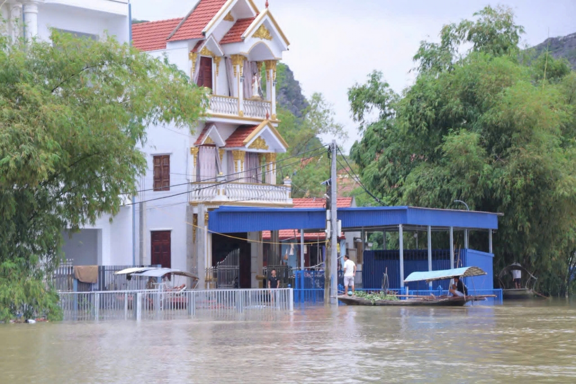 ninh binh lu song hoang long, song Day tiep tuc len, gia vien van ngap sau hinh anh 2