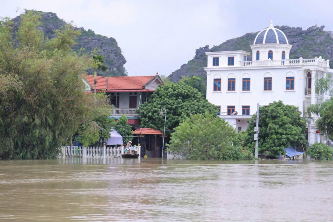 ninh binh lu song hoang long, song Day tiep tuc len, gia vien van ngap sau hinh anh 3