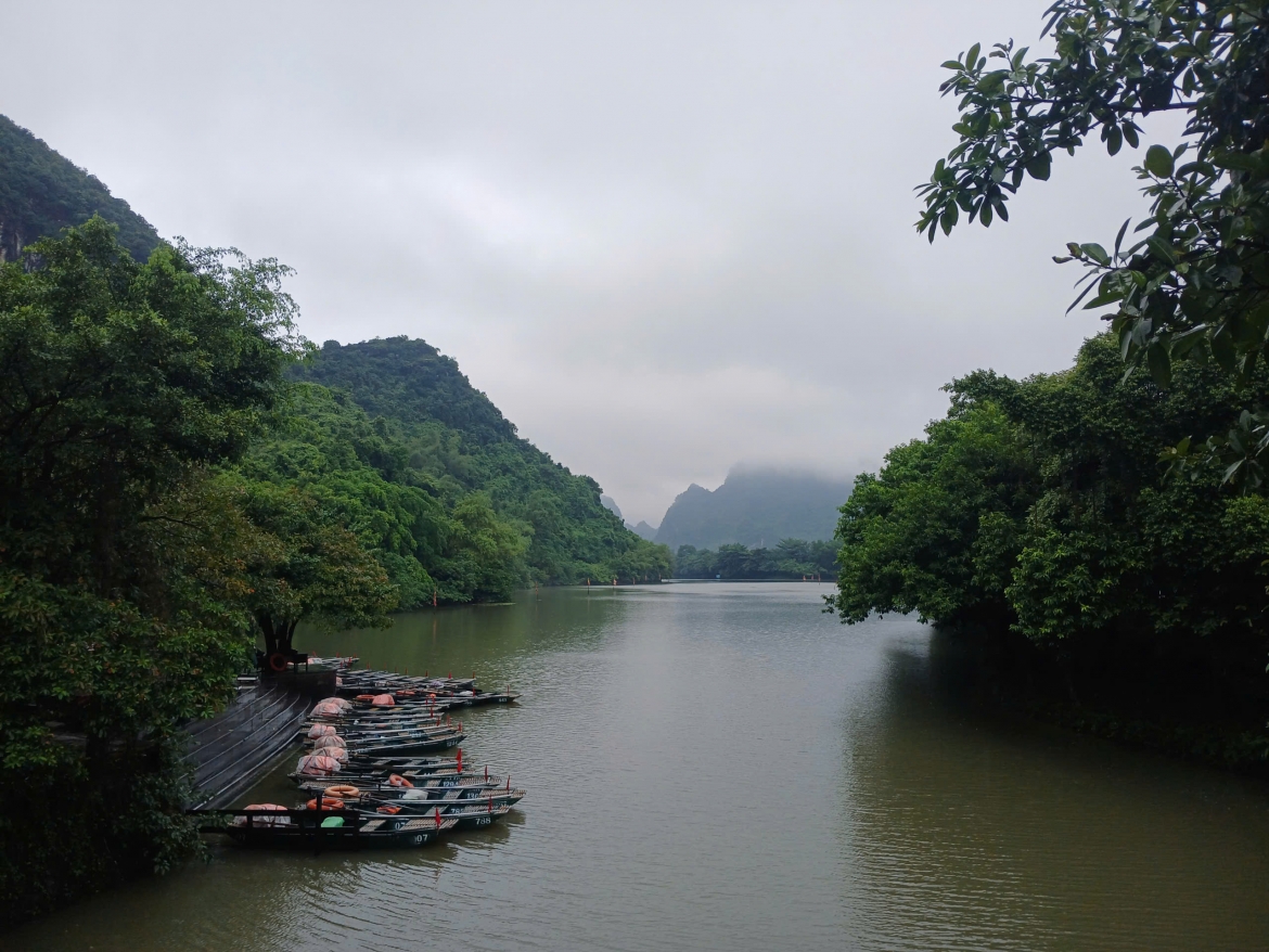 nhieu khu du lich o ninh binh tam dung hoat dong do mua lu hinh anh 3