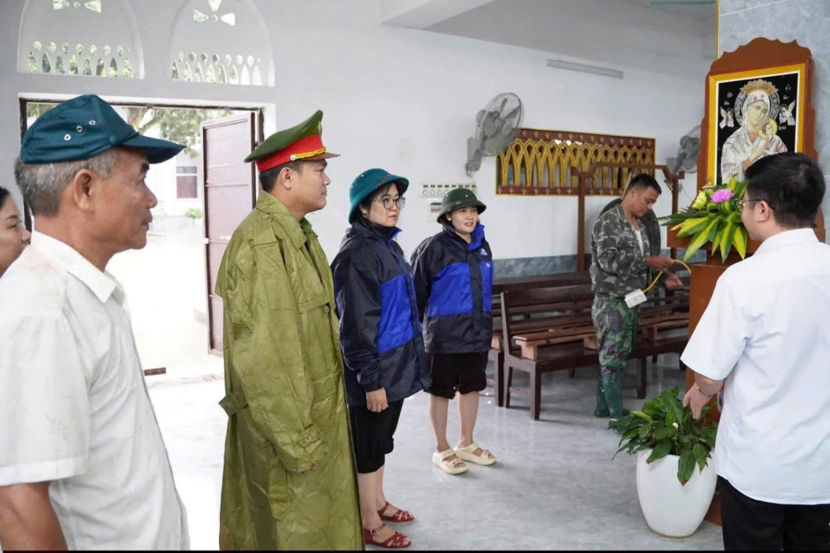 mua lu khien gan 1.000 ho dan ninh binh ngap sau, chia cat hinh anh 2