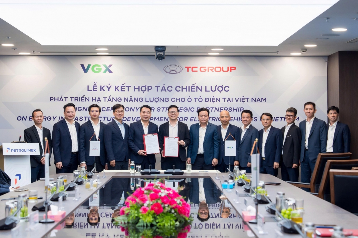 tap doan thanh cong hop tac vgx thuc day ha tang giao thong xanh tai viet nam hinh anh 1