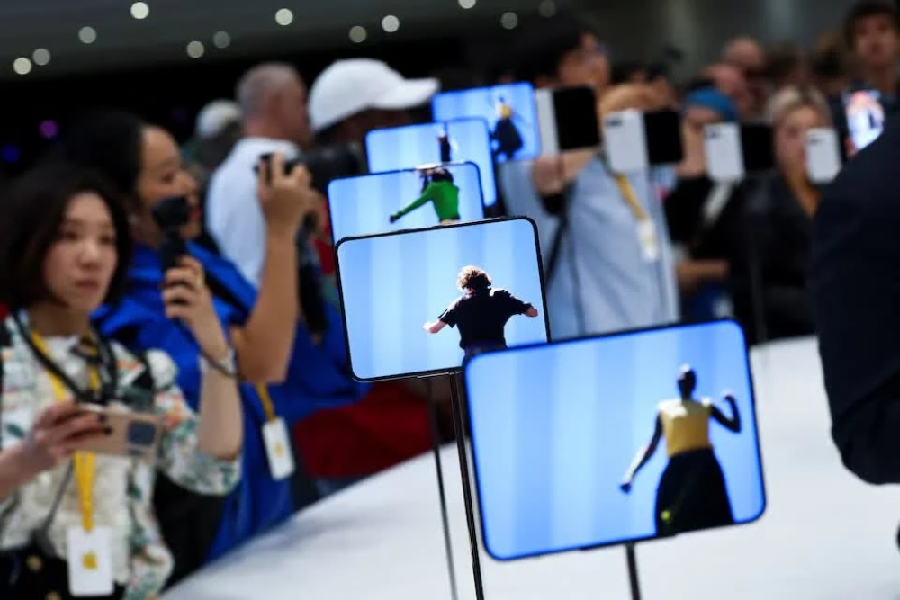 apple co the lam dao lon thi truong dien thoai gap hinh anh 1