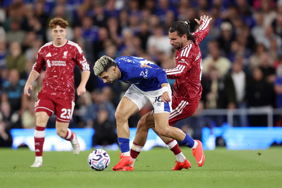 truc tiep ipswich 0-2 liverpool hiep 2 bat dau hinh anh 4