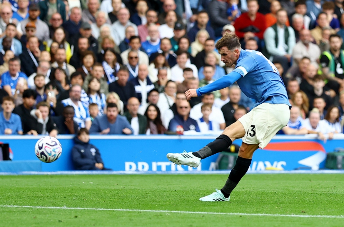 truc tiep brighton 3-0 arsenal con ac mong cua phao thu hinh anh 3