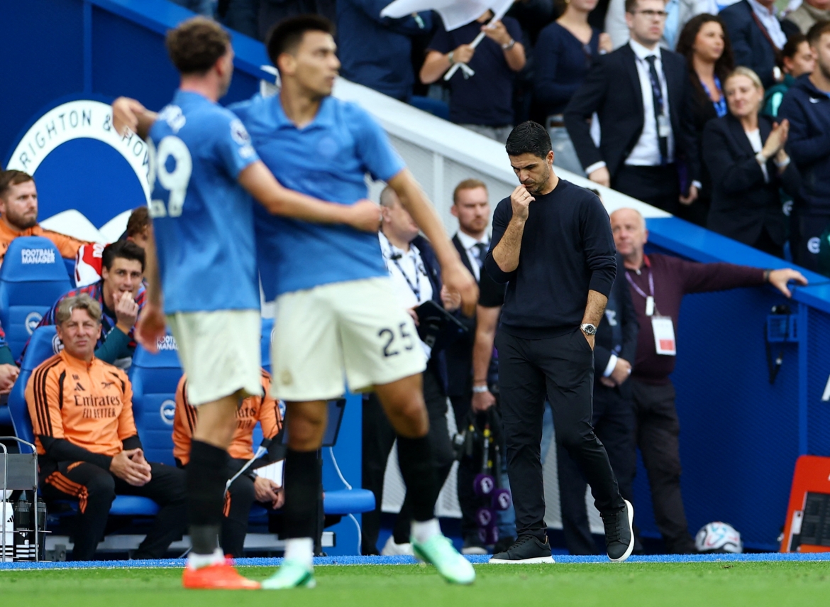 truc tiep brighton 3-0 arsenal con ac mong cua phao thu hinh anh 2