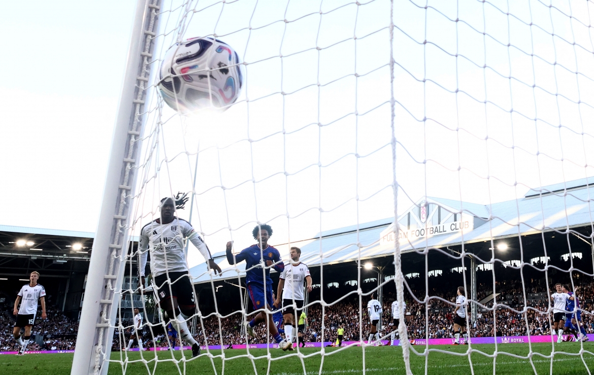 ket qua ngoai hang anh cunha ghi ban phut cuoi, mu thoat thua fulham hinh anh 5