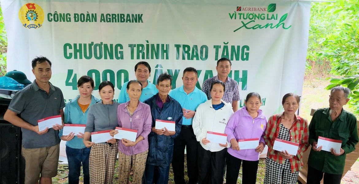 Công đoàn Agribank trao 4000 cây lim xanh tặng xã Lãnh Ngọc, TP Đà Nẵng