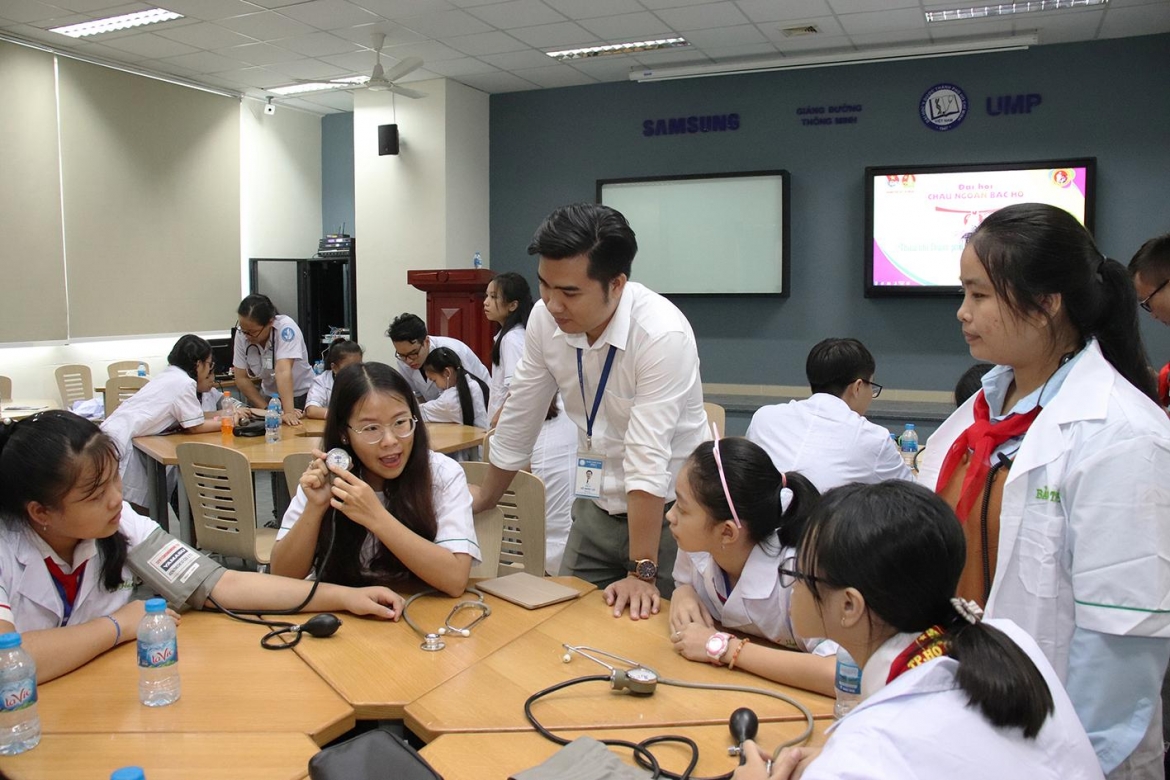 Diem cong ielts va bai toan ngoai ngu cua ky su, bac si tuong lai hinh anh 4