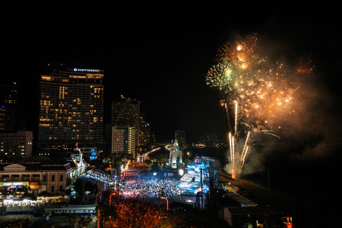 joheirry mola dang quang hoa hau the gioi tai nha trang, bao ngoc vao top 6 hinh anh 2