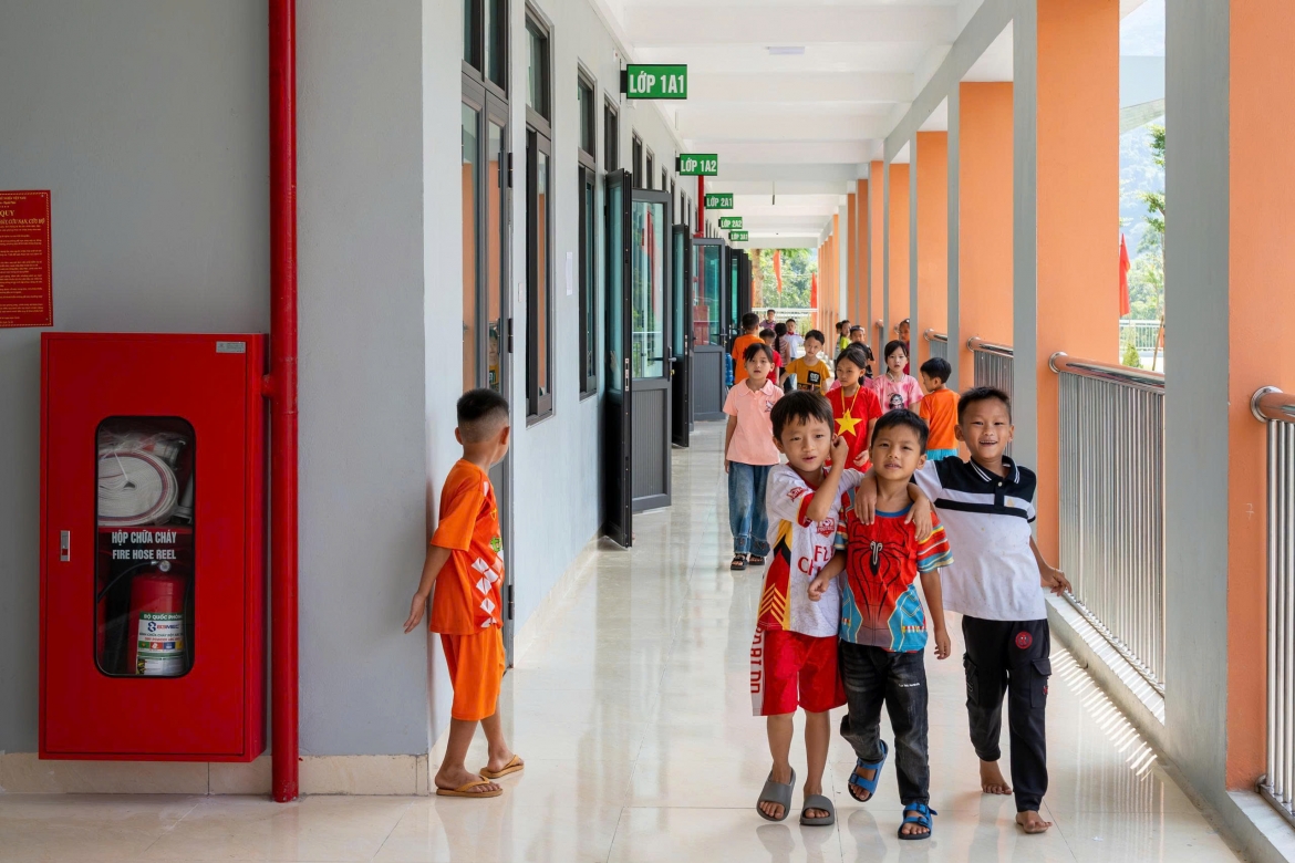 truong petrovietnam - phong tho lai chau da san sang cho nam hoc moi hinh anh 9