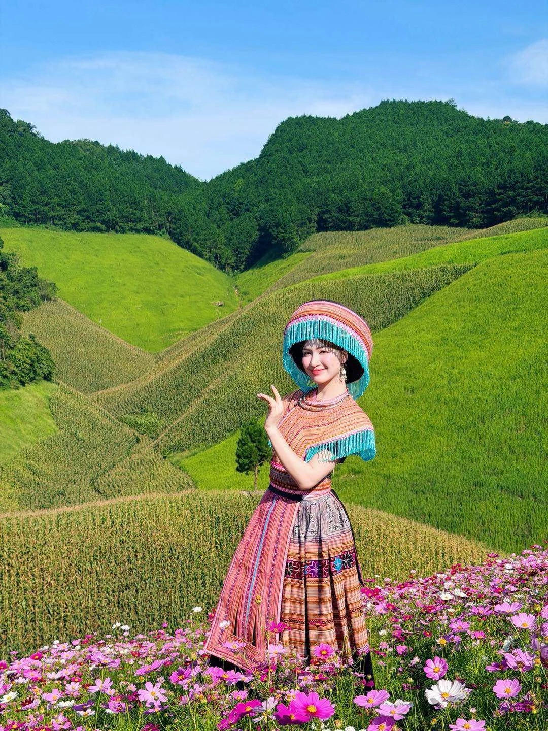 sao viet 2-9 hoa minzy hoa gai ban , thanh son don tuoi 35 hinh anh 1