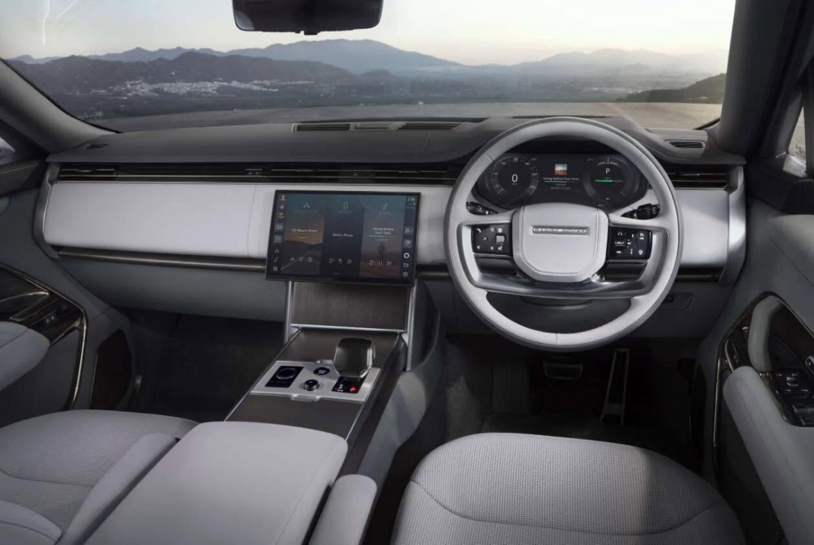 range rover electric chinh thuc ra mat, chay 598 km moi lan sac hinh anh 2