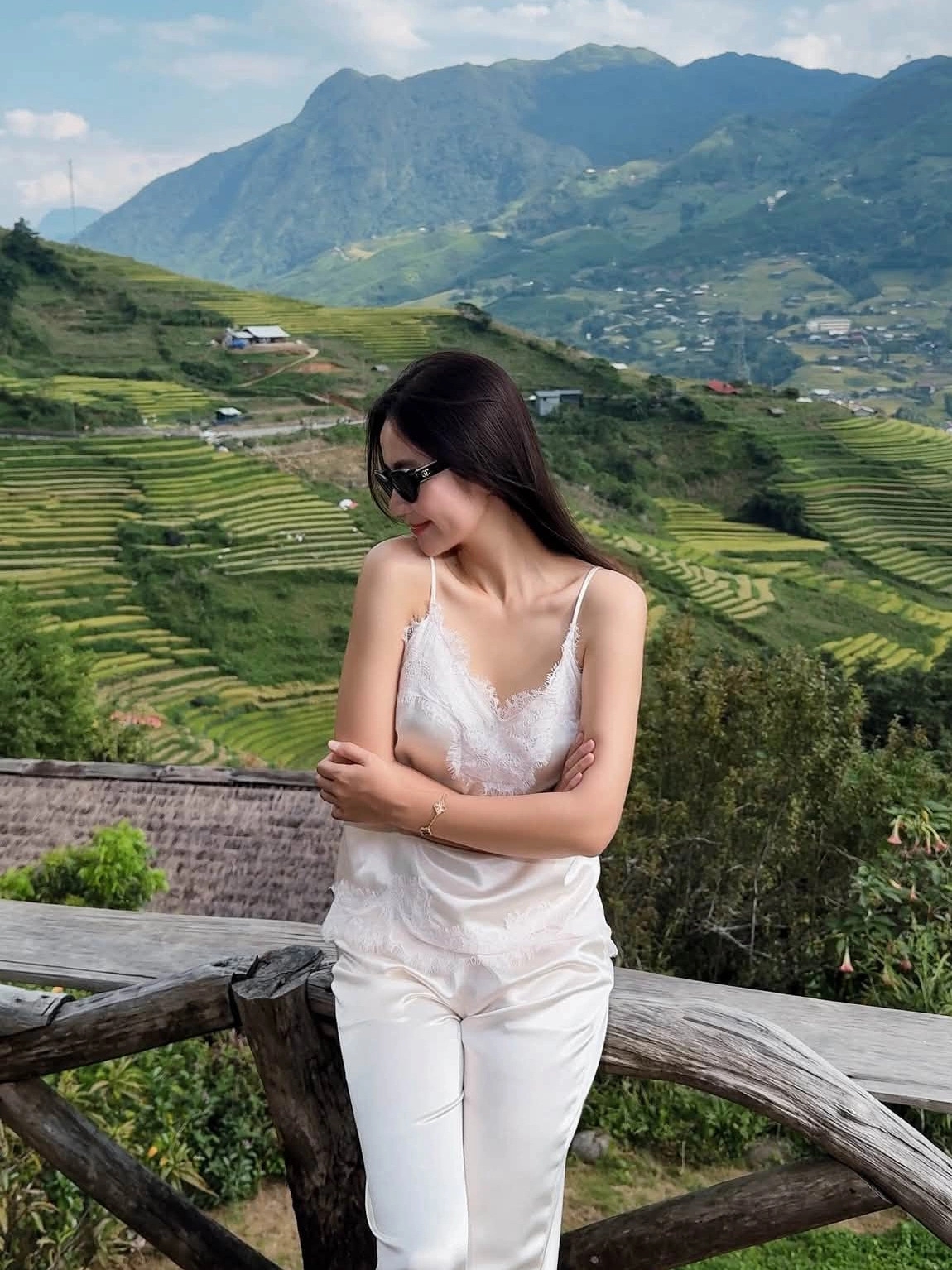 sao viet 2-9 hoa minzy hoa gai ban , thanh son don tuoi 35 hinh anh 4
