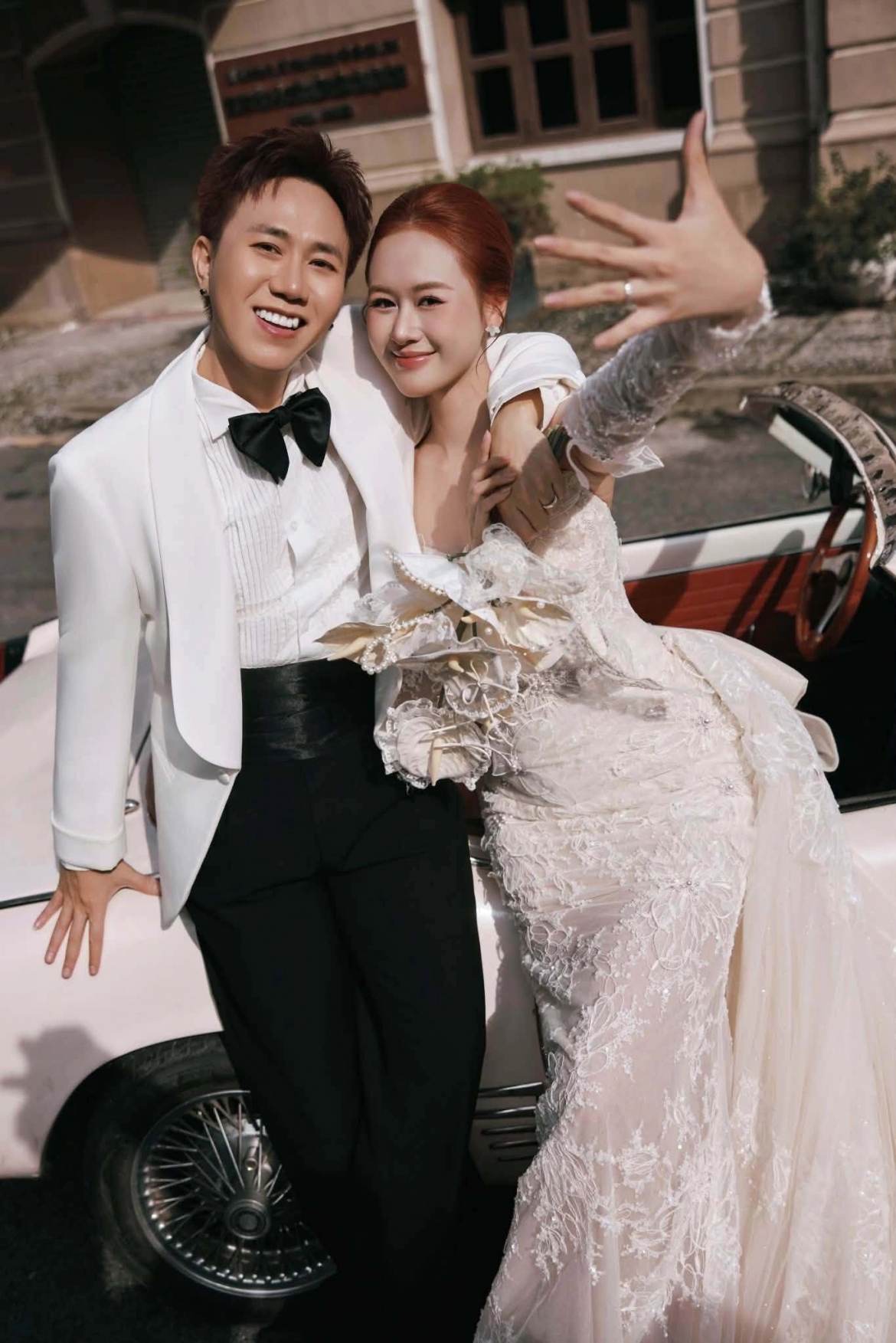 sao viet 12-9 anh Duc - anh pham ky niem hai nam ngay cuoi hinh anh 1