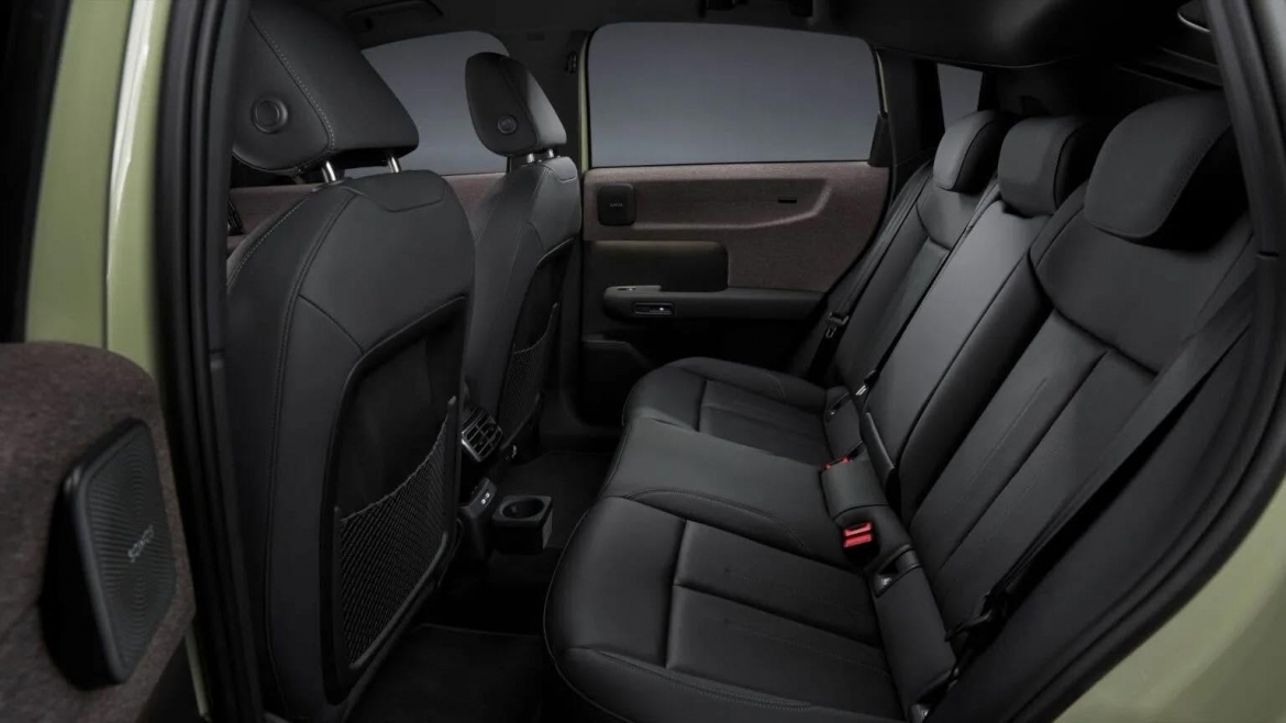 xe dien audi a2 e-tron chinh thuc ra mat, di 646 km moi lan sac hinh anh 6